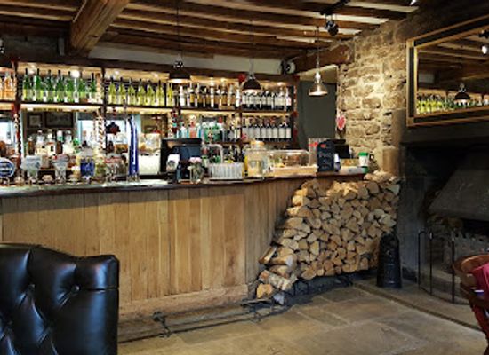 united-kingdom/peak-district/bar/the-castle