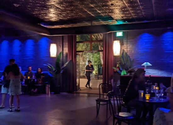 california/palm-springs/bar/the-alibi