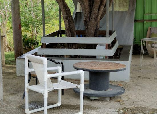 barbados/saint-james/bar/first-and-last-end-bar