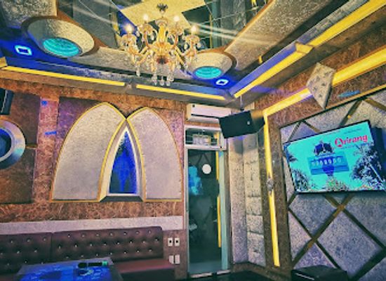 vietnam/central-highlands/bar/karaoke-quang-dung