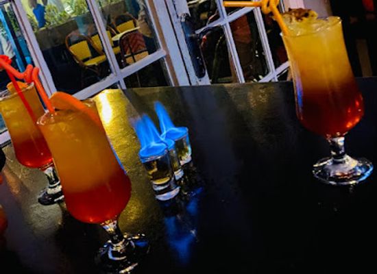cameroon/littoral/bar/bubble-bar