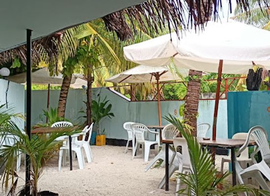 maldives/thulusdhoo-island/bar/bandaha-cafe