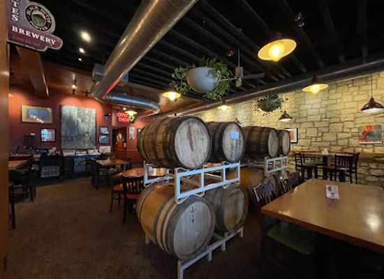 oregon/deschutes-county/bar/sidelines-sportsbar-grill