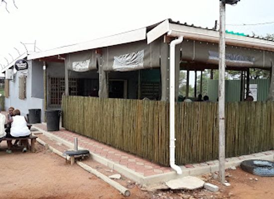botswana/kgatleng-district/bar/chili-bar