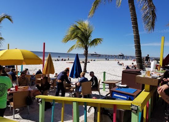 florida/fort-myers/fort-myers-beach/bar/the-salty-crab-bar-grill