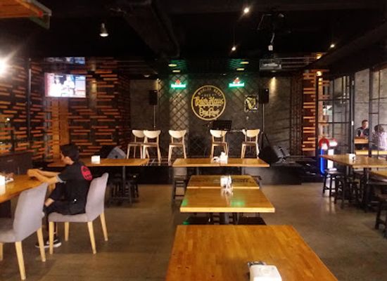 indonesia/riau/bar/bier-haus-cafe