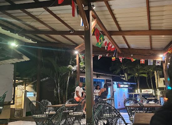 mauritius/grand-baie/bar/b52
