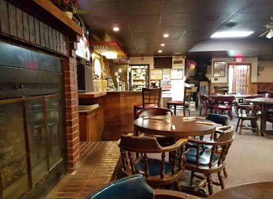 kansas/high-plains/bar/the-bluff