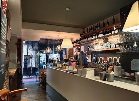 italy/genoa/centro-storico/bar/il-mugugno