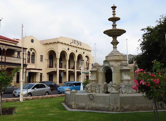 australia/limestone-coast/bar/mount-gambier-jens-hotel
