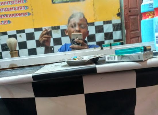 indonesia/tanjung-puting-national-park/bar/barru-empire-barber-and-beauty-salon