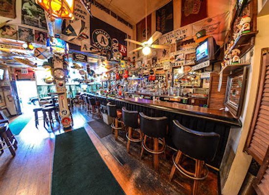california/oakland/downtown-oakland/bar/19th-street-station