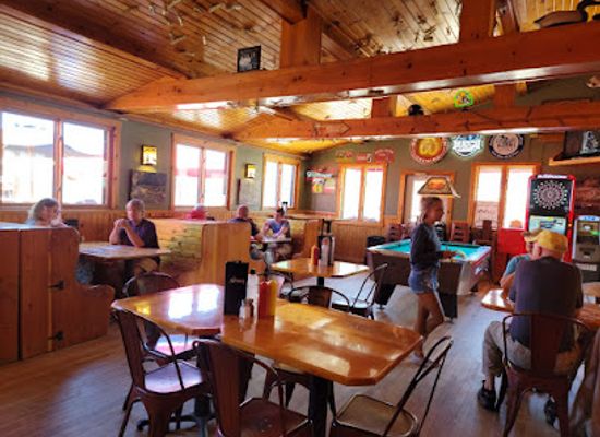 wisconsin/ice-age-trail/bar/husby-s-food-spirits