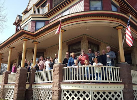 wisconsin/apostle-islands/bar/landmark-restaurant-at-old-rittenhouse-inn