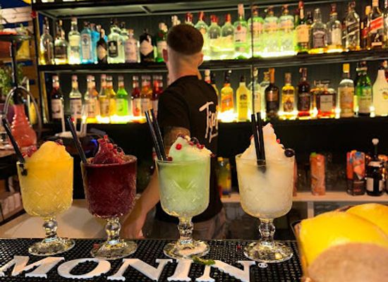 albania/chameria/bar/tipsy-drinks-and-more