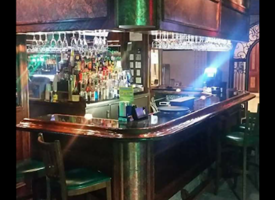 michigan/st-joseph/bar/the-riviera