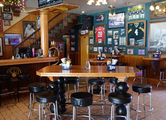 wisconsin/lake-geneva/bar/champs-sports-bar-grill