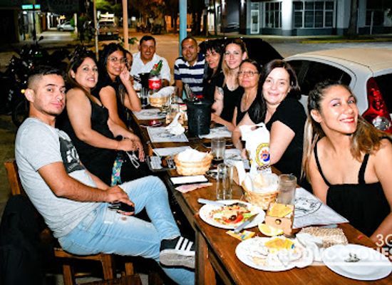argentina/gran-chaco/bar/varsovia-resto-bar