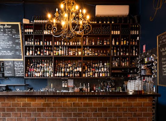 australia/high-country/bar/antique-bar