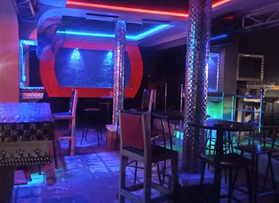 uganda/toro/bar/skyz-lounge-kasese