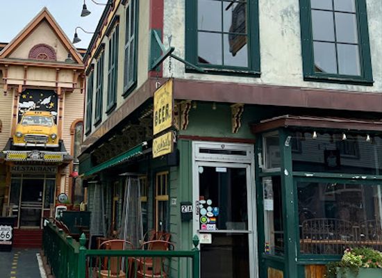 maine/mount-desert-island/bar/cottage-st-pub