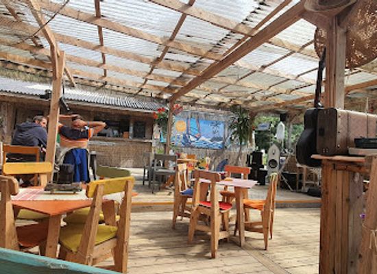 estonia/laanemaa/bar/surfibaar