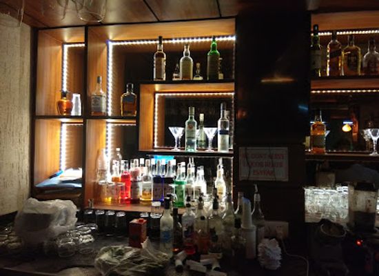 india/delhi/bar/judge-and-jury-the-best-cafe-and-bar-in-hudson-lane-delhi