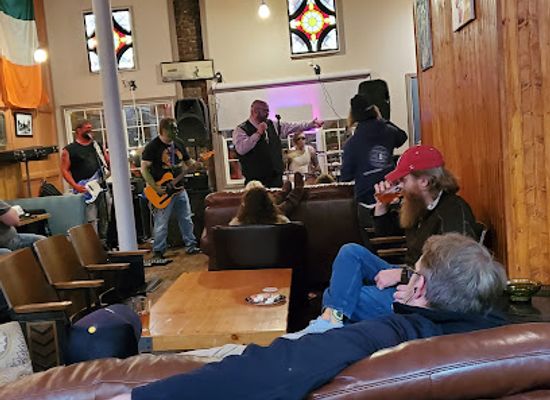 iowa/ottumwa/bar/pallister-brothers-bar-taproom