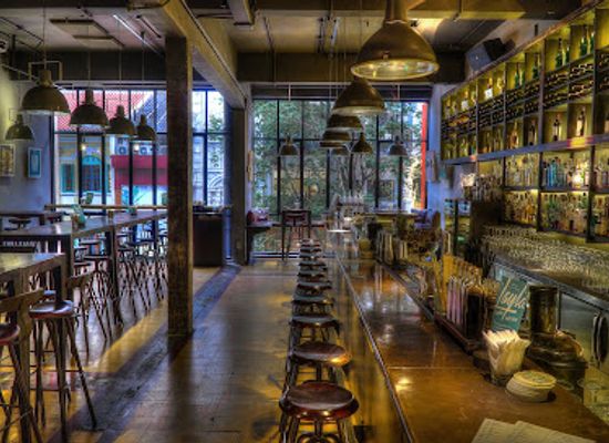 vietnam/southeast/bar/layla-eatery-bar