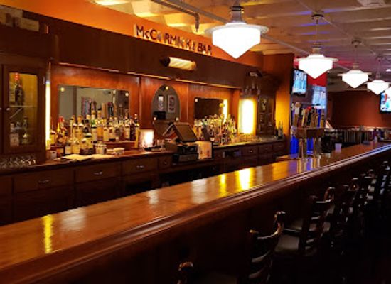 illinois/evanston/bar/prairie-moon