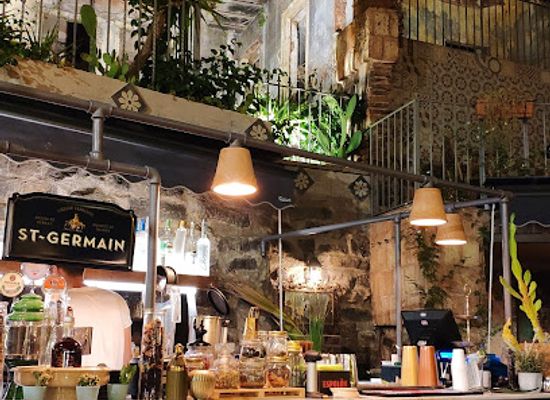 italy/catania/san-cristoforo-san-giuliano/bar/first-food-drink