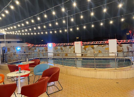 ghana/accra/east-legon/bar/chez-amis-bar-and-grill
