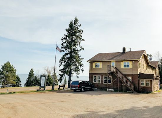 minnesota/boundary-waters-canoe-area-wilderness/bar/cascade-lodge-lutsen-mn