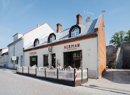 estonia/laane-county/bar/herman-s-bistro-bar
