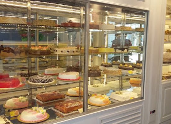 azerbaijan/lankaran-astara-region/bar/alove-sweet-shop