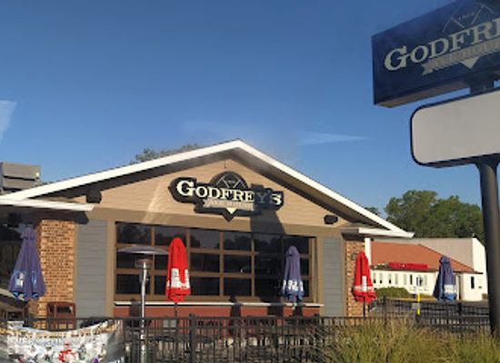 iowa/ottumwa/bar/godfrey-s-ale-house