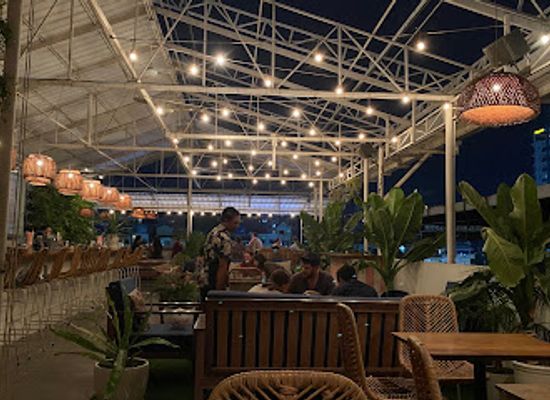 cambodia/mondulkiri/bar/sundown-social-club