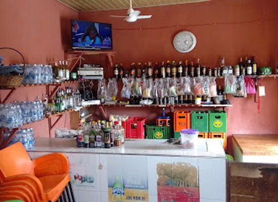 ghana/kumasi/asokwa/bar/apuu-bar