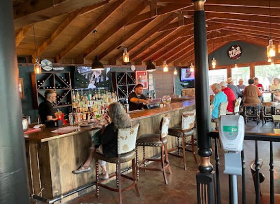 texas/davis-mountains-state-park/bar/blue-mountain-bar-and-grill