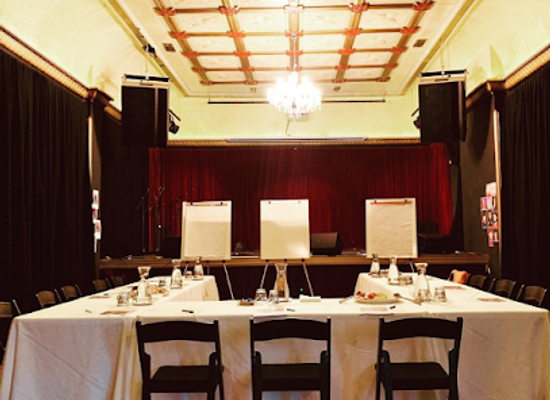 australia/blue-mountains-national-park/bar/the-baroque-room