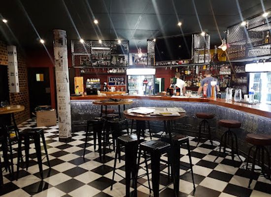 south-africa/highveld/bar/wise-crax