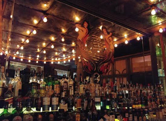 israel/tel-aviv/bar/denim-drinks-first