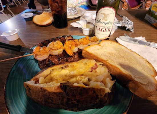 kansas/flint-hills/bar/latham-saloon