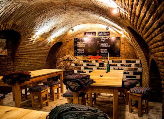 georgia/khevi/bar/warszawa