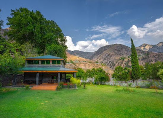 pakistan/kalash-valley/bar/nagar-fort-resorts