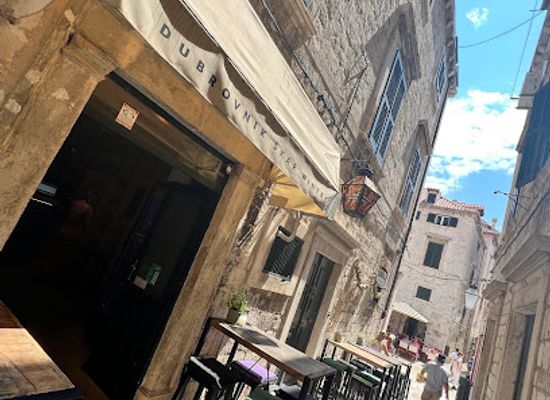 croatia/dubrovnik/old-town/bar/wine-bar-skar-dubrovnik-old-town