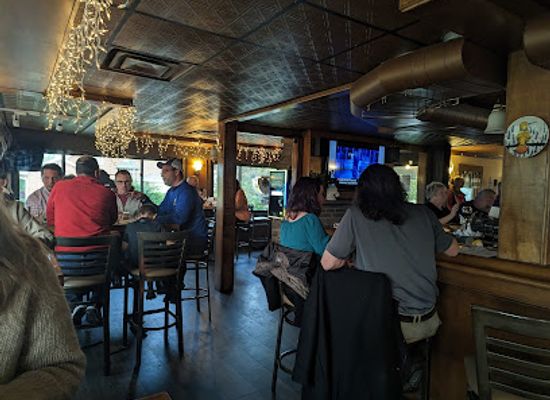 new-york/southern-tier/bar/the-pour-house-pub-and-grill