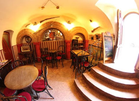 hungary/pecs/bar/monte-cristo