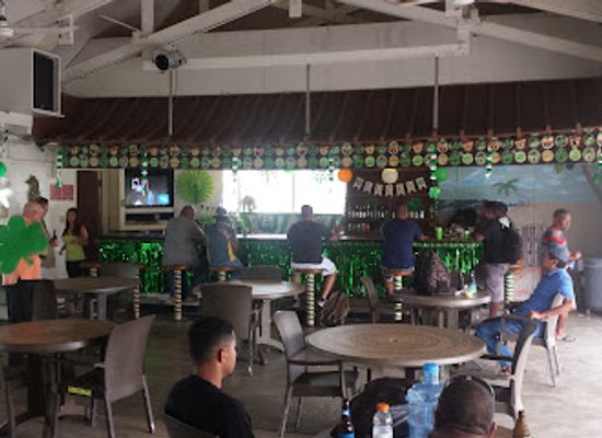 marshall-islands/namu-atoll/bar/oceanview-club-aka-snake-pit