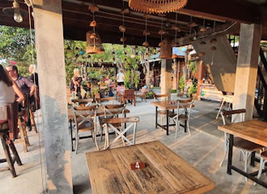 thailand/koh-phangan/bar/2c-bar